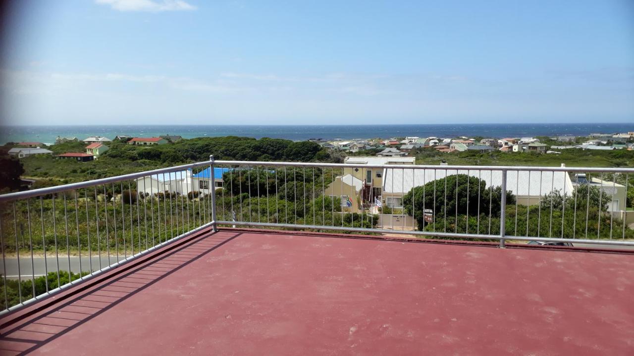 Jack'S Seaview Inn Bettyʼs Bay Exteriör bild